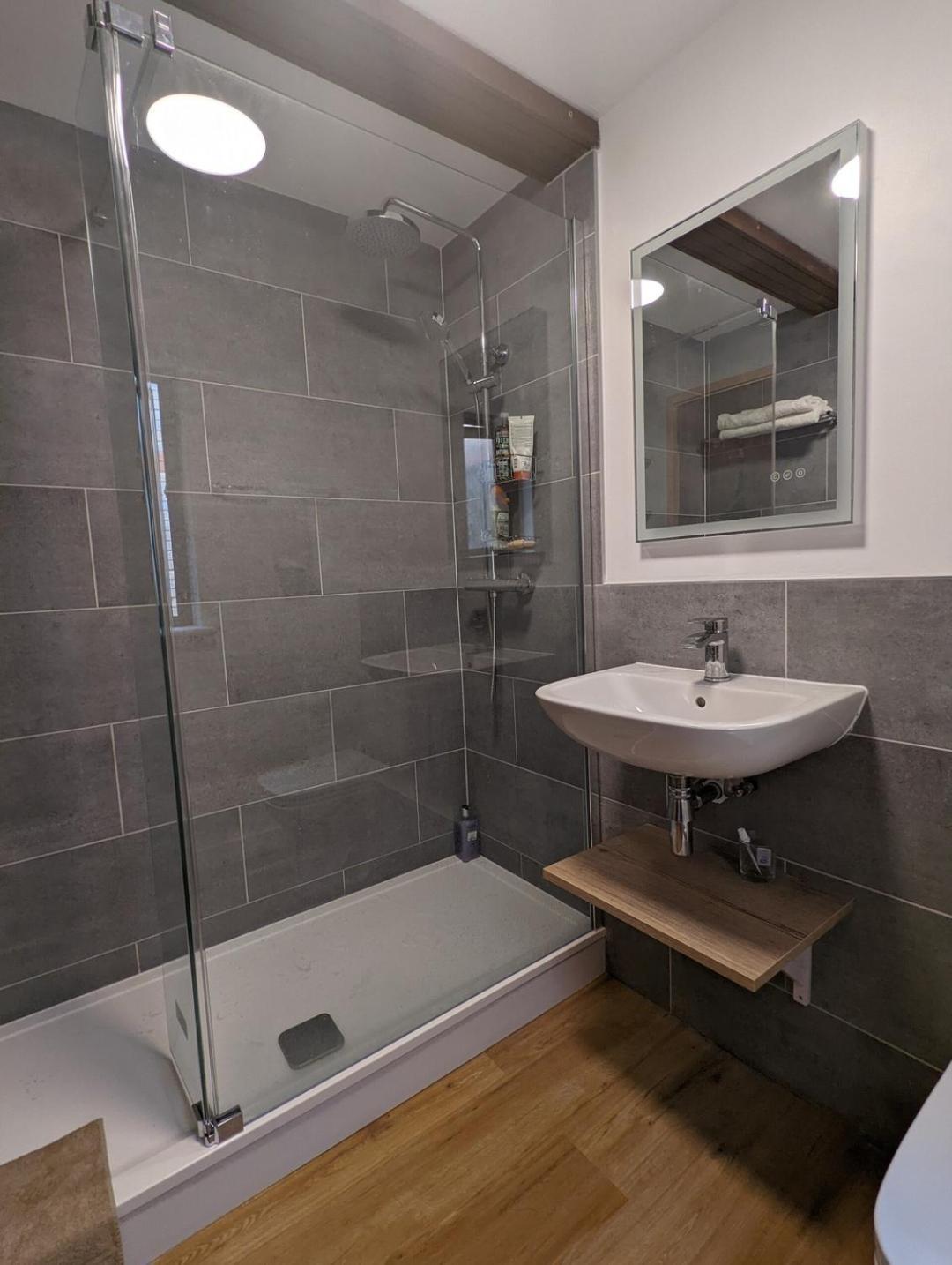 New Bright And Sunny Flat In Oxford City Centre Exterior foto